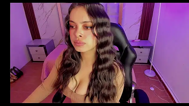 Snapshot of Lizeth_Salazar chatting on September 12, 11:39 am Lizeth Salazar online show from September 12, 11:39 am