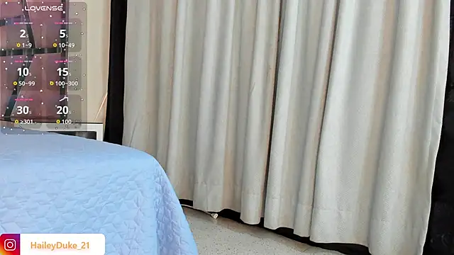 Snapshot of HaileyDuke chatting on September 18, 11:53 am HaileyDuke online show from September 18, 11:53 am