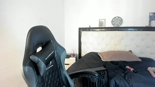 Snapshot of JulietaRioss chatting on October 24, 1:29 pm JulietaRioss online show from October 24, 1:29 pm