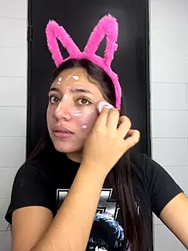Snapshot of LisaGoddes chatting on September 30, 2:50 am LisaGoddes online show from September 30, 2:50 am