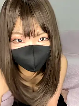 Snapshot of reina_00121 chatting on October 14, 12:35 am reina 00121 online show from October 14, 12:35 am