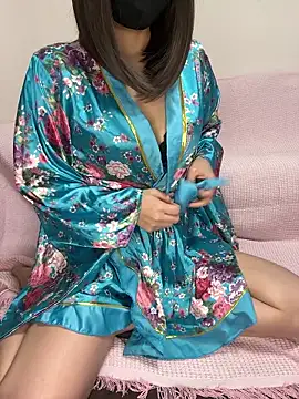 Snapshot of reina_00121 chatting on September 24, 12:42 am reina 00121 online show from September 24, 12:42 am
