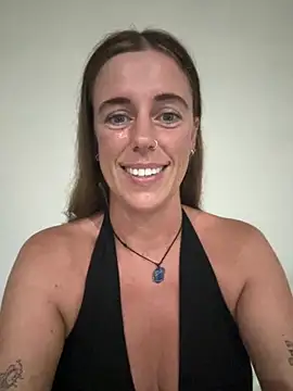 Snapshot of Ashley_British1000 chatting on September 24, 12:20 am Ashley British1000 online show from September 24, 12:20 am