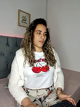 Miss-Melina online show from October 18, 10:00 pm