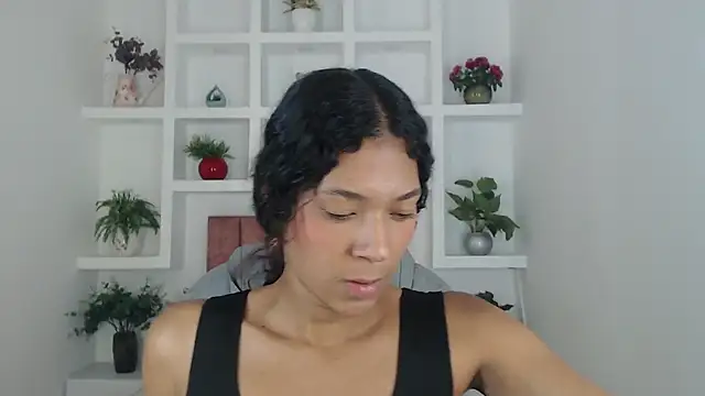 SarayVega  online show from November 24, 7:16 pm