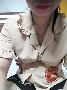Snapshot of Mie_rose chatting on September 25, 1:48 am Mie rose online show from September 25, 1:48 am