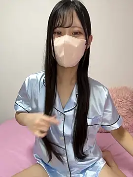 Snapshot of noa_uxu chatting on October 7, 1:15 pm noa uxu online show from October 7, 1:15 pm
