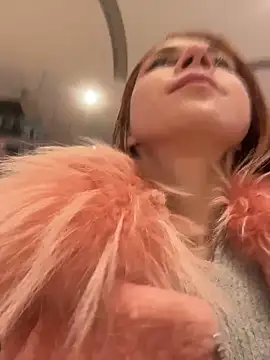 RosieSecret online show from December 1, 8:18 am