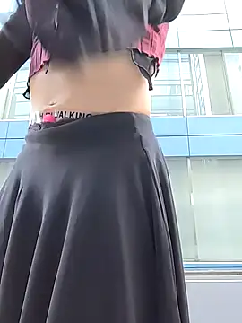 pink-mai online show from September 22, 11:47 pm