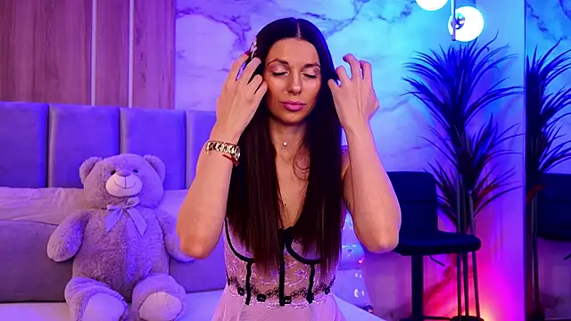 EllyLynn online show from October 28, 9:19 pm