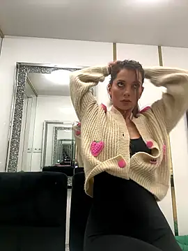 EllyLynn online show from January 16, 8:27 pm