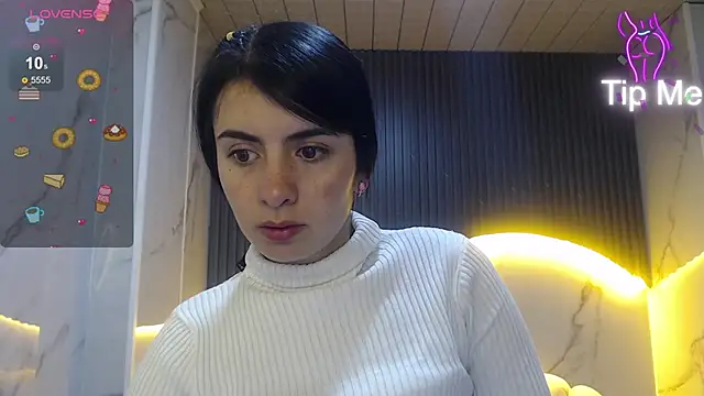 Eilyn love b online show from October 7, 1:04 pm