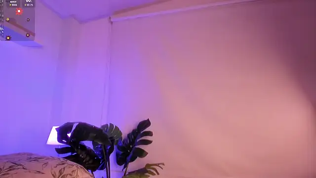 Nicolle Evanss  online show from December 20, 4:38 am