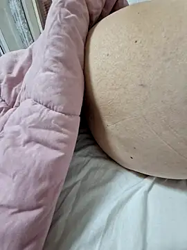 Monella52 online show from February 19, 10:15 am