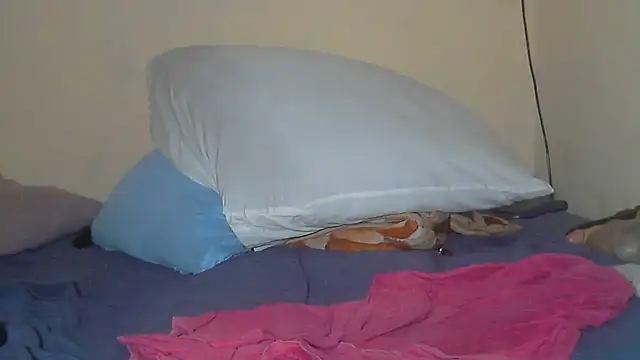 AnnabigpussyXO online show from March 2, 4:57 pm