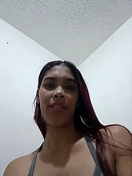 Khalessycute online show from October 16, 9:39 pm
