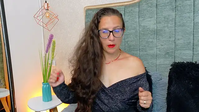 Snapshot of Saraa_Marrison_ chatting on September 16, 6:05 pm Saraa Marrison online show from September 16, 6:05 pm