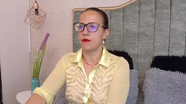 Snapshot of Saraa_Marrison_ chatting on September 24, 11:37 pm Saraa Marrison online show from September 24, 11:37 pm