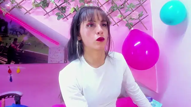 mikaela303av online show from October 31, 6:04 am