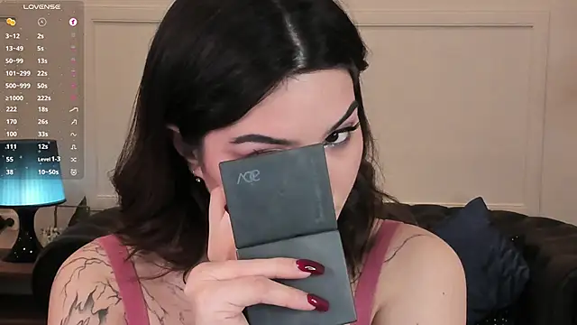 Dark Moni online show from March 5, 3:02 am