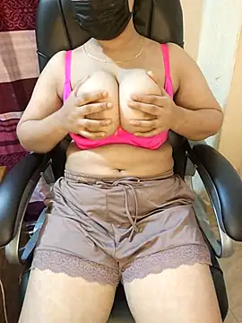 Snapshot of Nupur12s chatting on October 1, 12:10 pm Nupur12s online show from October 1, 12:10 pm