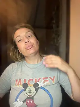 emmasweett11 online show from June 27, 9:43 pm
