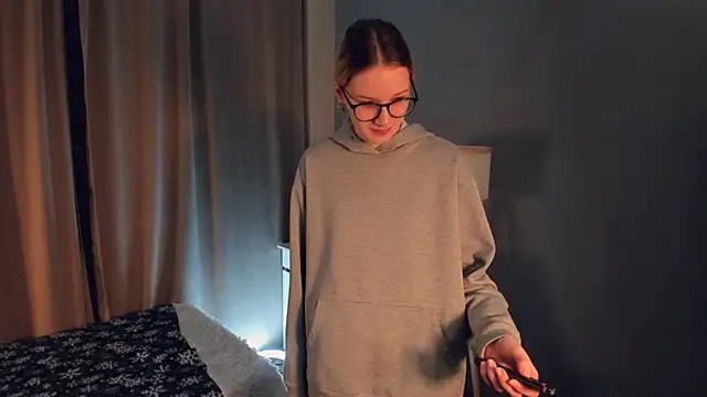 SharylSmalt online show from January 18, 1:13 am