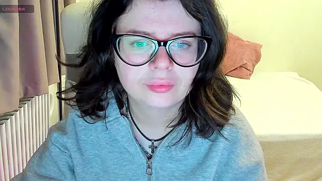 MilisaSweet777 online show from November 29, 9:41 pm