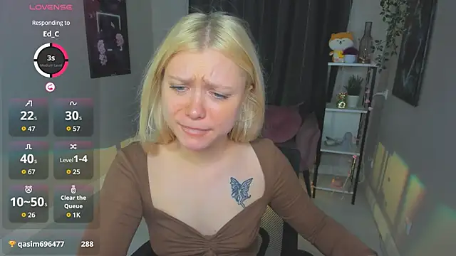 Snapshot of Millie_Vanillies chatting on September 11, 3:01 pm Millie Vanillies online show from September 11, 3:01 pm