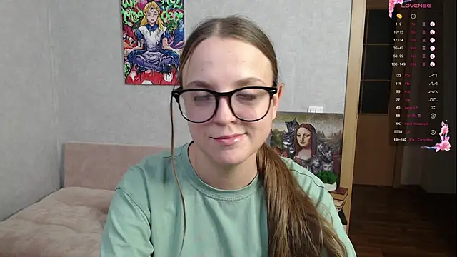 Snapshot of Violetwin chatting on September 26, 5:54 pm Violetwin online show from September 26, 5:54 pm