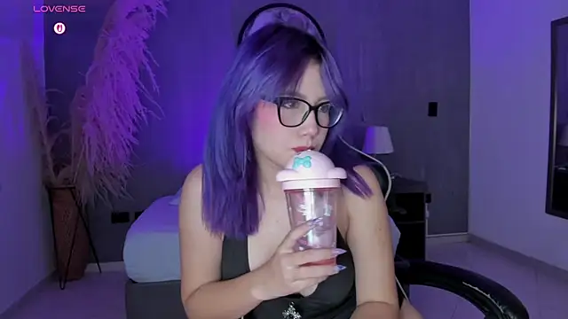 rei cos online show from December 4, 1:02 pm