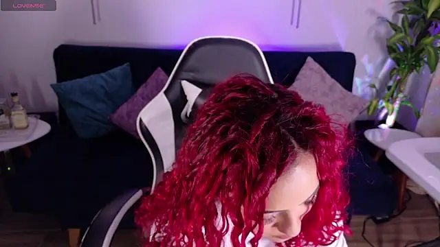 Snapshot of Silvana_Goddess chatting on October 29, 12:26 am Silvana Goddess online show from October 29, 12:26 am