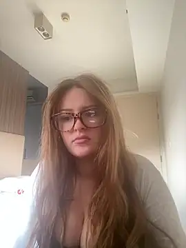 cherryrosealiee online show from July 25, 10:44 am