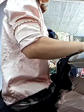 irina hana online show from November 9, 2:07 am