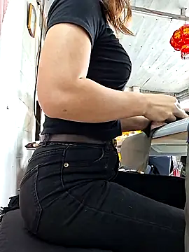 irina hana online show from March 13, 7:09 am