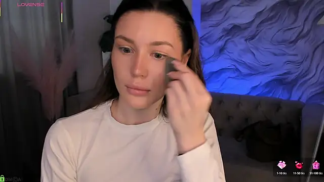 Aria Mila online show from March 29, 3:16 am