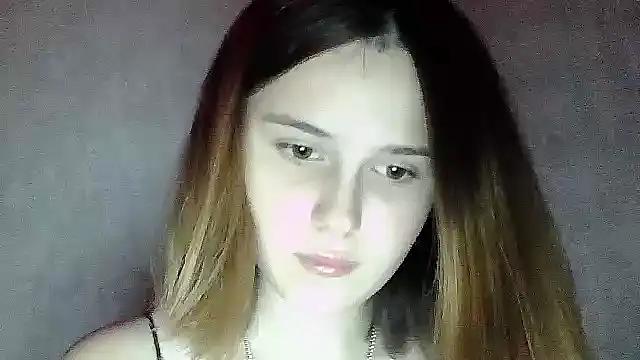 SweetLoraa online show from October 19, 7:05 pm