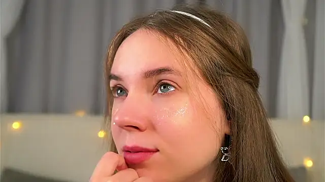 KarriBrownd online show from January 16, 1:12 am