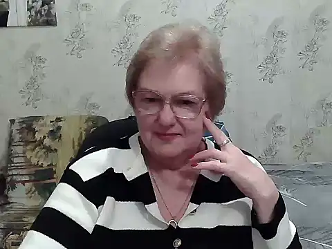 Renata62011 online show from November 22, 3:37 pm