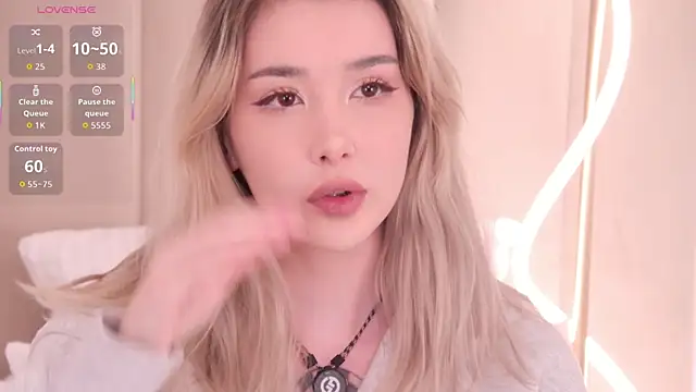 Nesolla online show from February 19, 7:46 pm