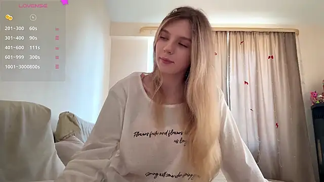 FruityXo online show from July 31, 1:23 pm