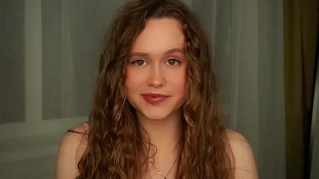 Snapshot of SusannaScholler chatting on September 27, 6:15 pm SusannaScholler online show from September 27, 6:15 pm