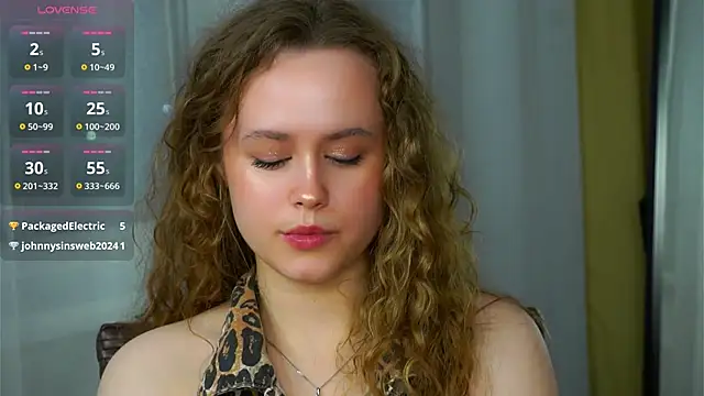 Snapshot of SusannaScholler chatting on October 8, 6:34 pm SusannaScholler online show from October 8, 6:34 pm