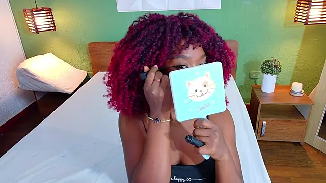 Snapshot of Chocolatte_dreams chatting on October 14, 12:30 pm Chocolatte dreams online show from October 14, 12:30 pm