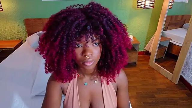 Snapshot of Chocolatte_dreams chatting on October 4, 12:55 pm Chocolatte dreams online show from October 4, 12:55 pm