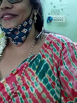 Snapshot of sweet-lotus chatting on September 11, 4:57 am sweet-lotus online show from September 11, 4:57 am