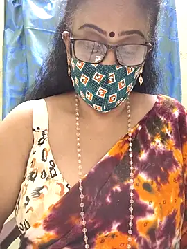 sweet-lotus online show from October 26, 5:30 pm