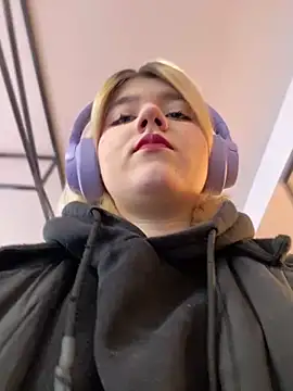 Cherry   Blossom online show from October 10, 11:15 am