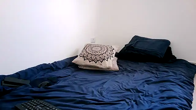 Veronnaink online show from December 15, 2:55 pm