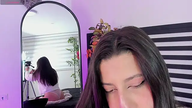 Snapshot of Aria_sweetling chatting on October 15, 1:14 pm Aria sweetling online show from October 15, 1:14 pm